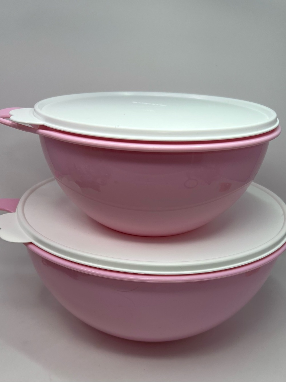 Tupperware Thatsa Bowls Mixing Serving & Storage One 12 Cups One 32 Cups Pink - Picture 3 of 7